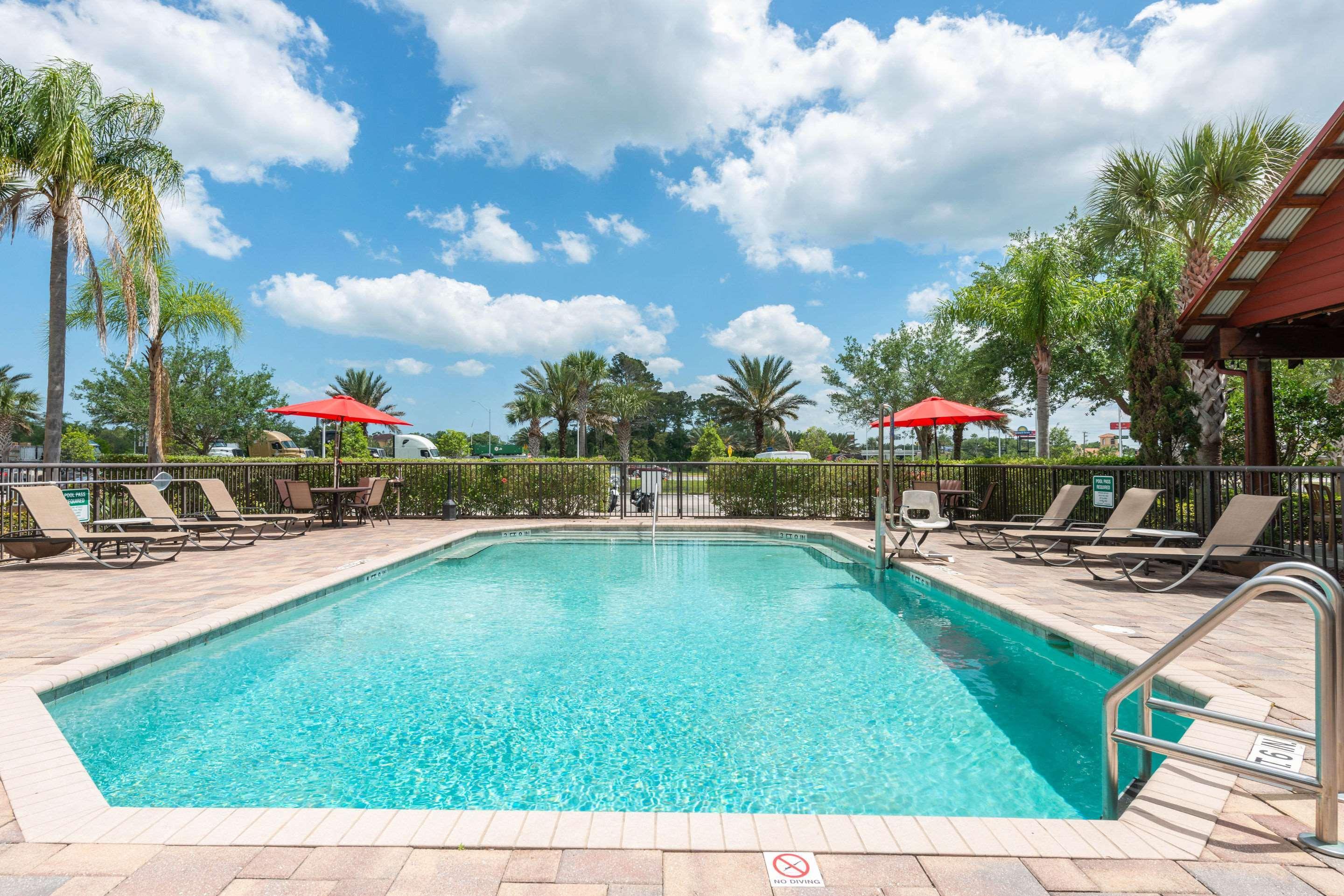 Clarion Inn Ormond Beach At Destination Daytona Exterior photo